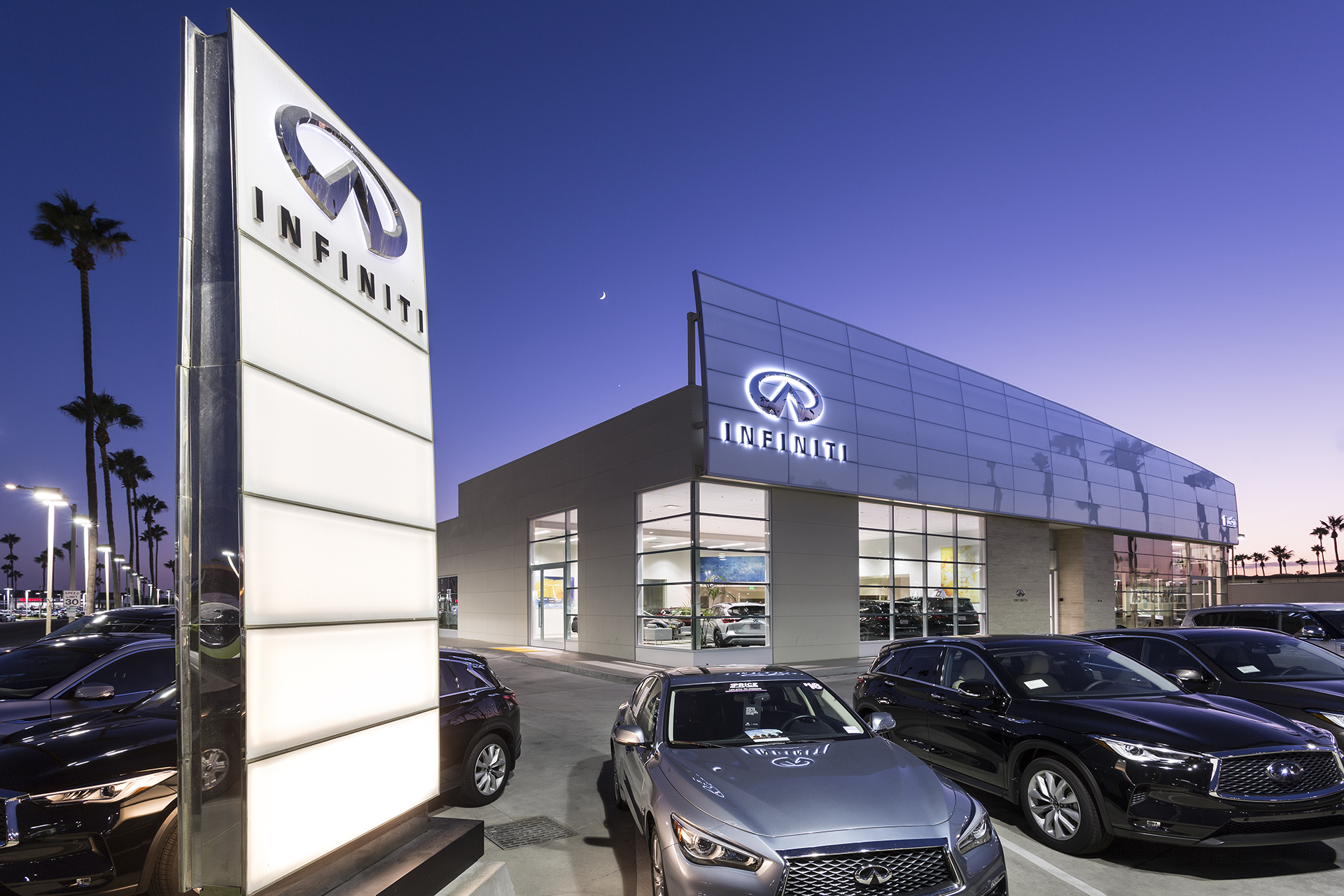 Tustin Infiniti